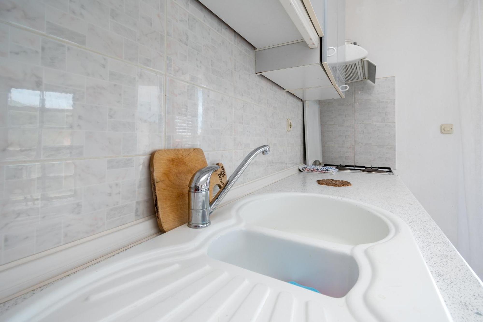 Apartments By The Sea Zaglav, Dugi Otok - 17788 Sali Room photo
