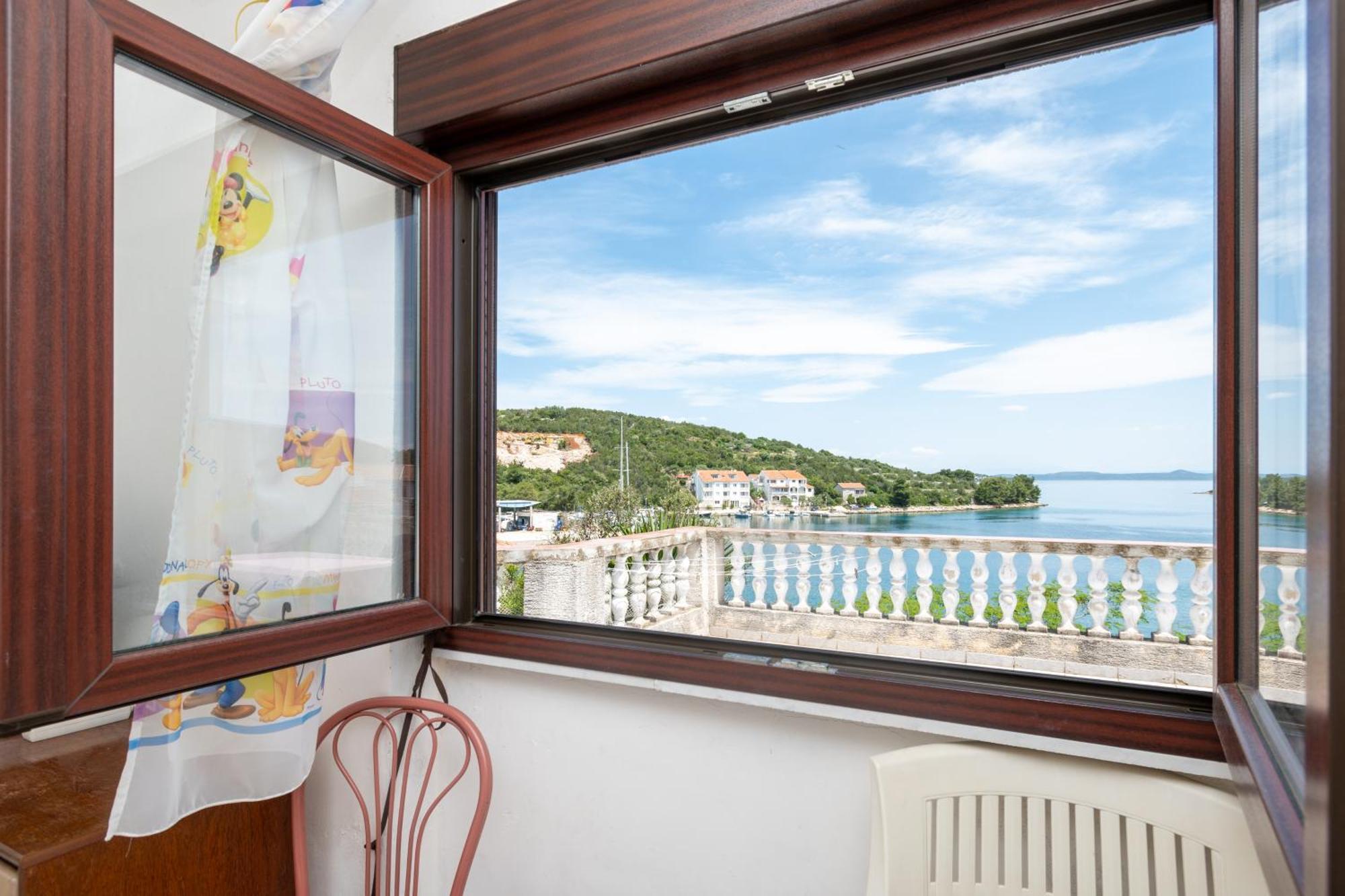Apartments By The Sea Zaglav, Dugi Otok - 17788 Sali Room photo
